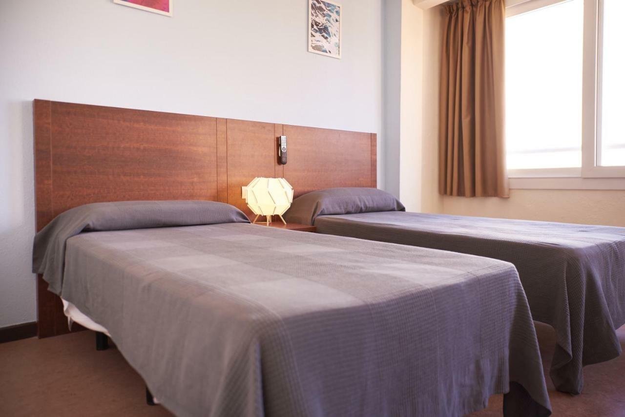 Hotel Caribe Lloret de Mar Esterno foto